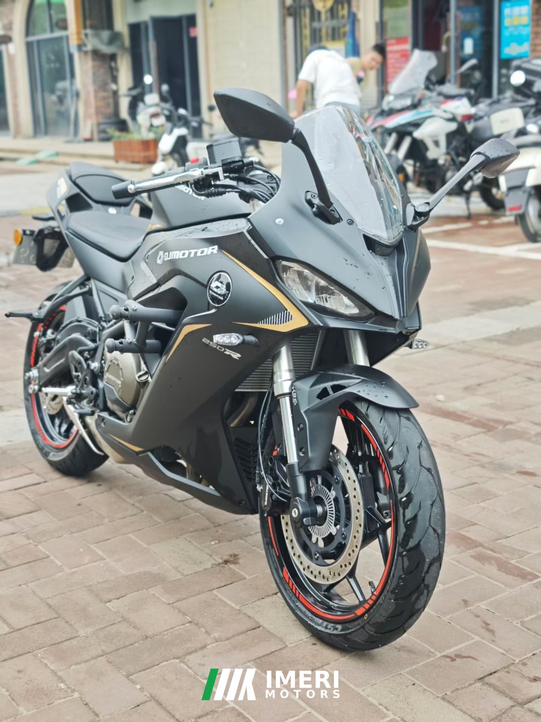 QJMOTOR SRK 250 - მოტოციკლი ჩინეთიდან
