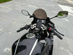 Honda CBR650R - photo 6