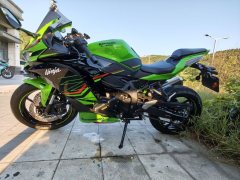 Kawasaki ZX-4R 400 cc - photo 1