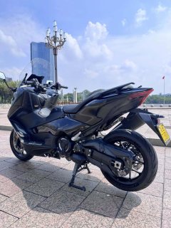 Yamaha TMAX 560 cc - ფოტო 3