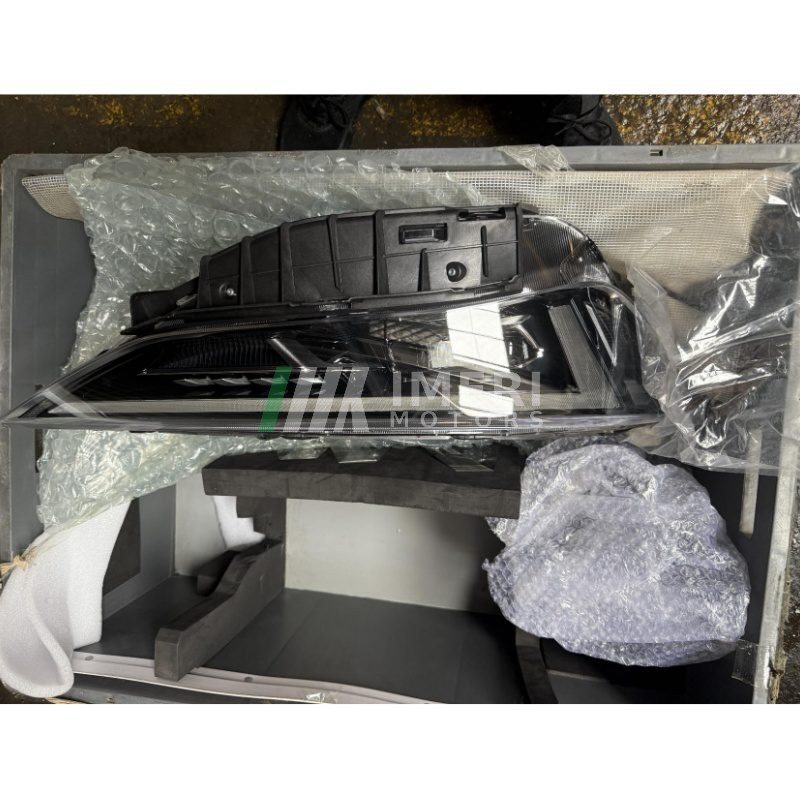 Front Right Headlamp - NIO Z03