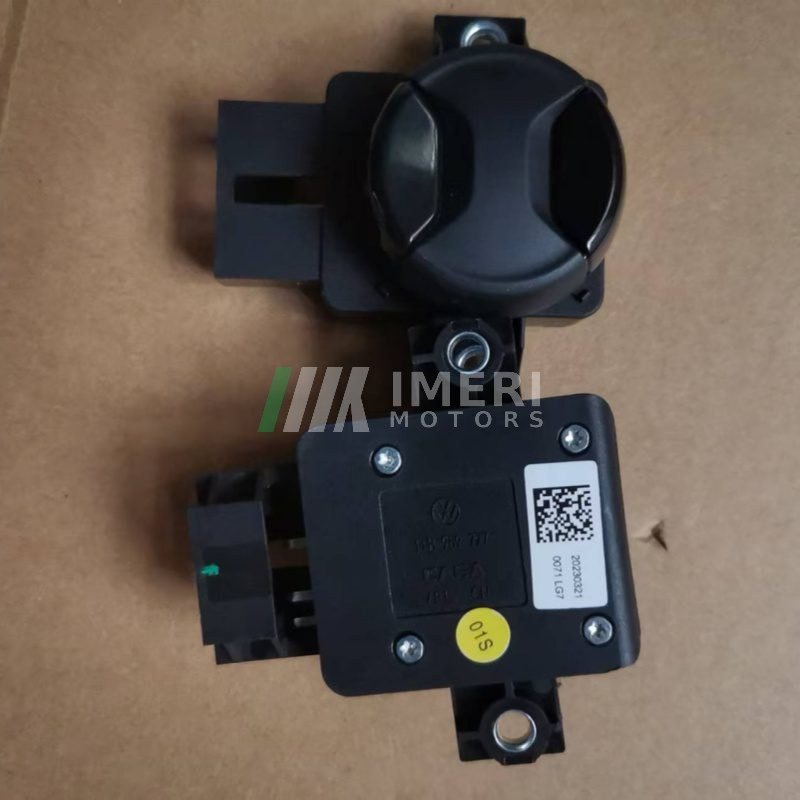 Switch (Satin Black) C