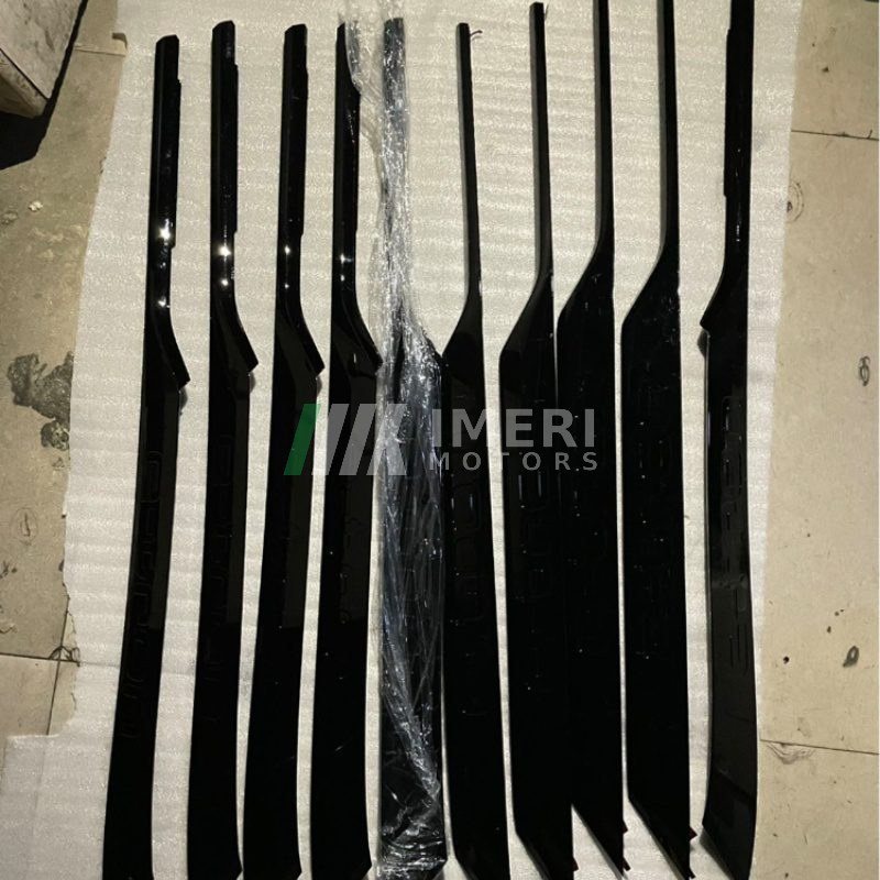 Side Window Trim (Glossy Black) - Audi Q5e tron