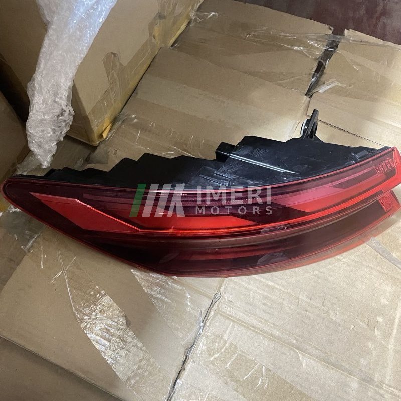 Taillights - Audi Q5e tron - 1