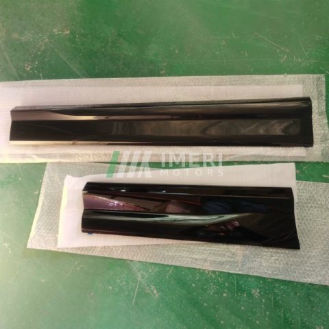 81D 853 970A, 81D 853 960 B Door Guard Audi Q2L