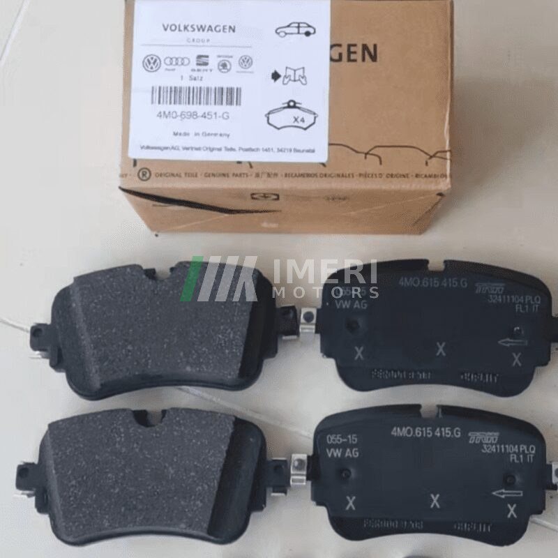 Rear Brake Pads - Audi Q7 - 1
