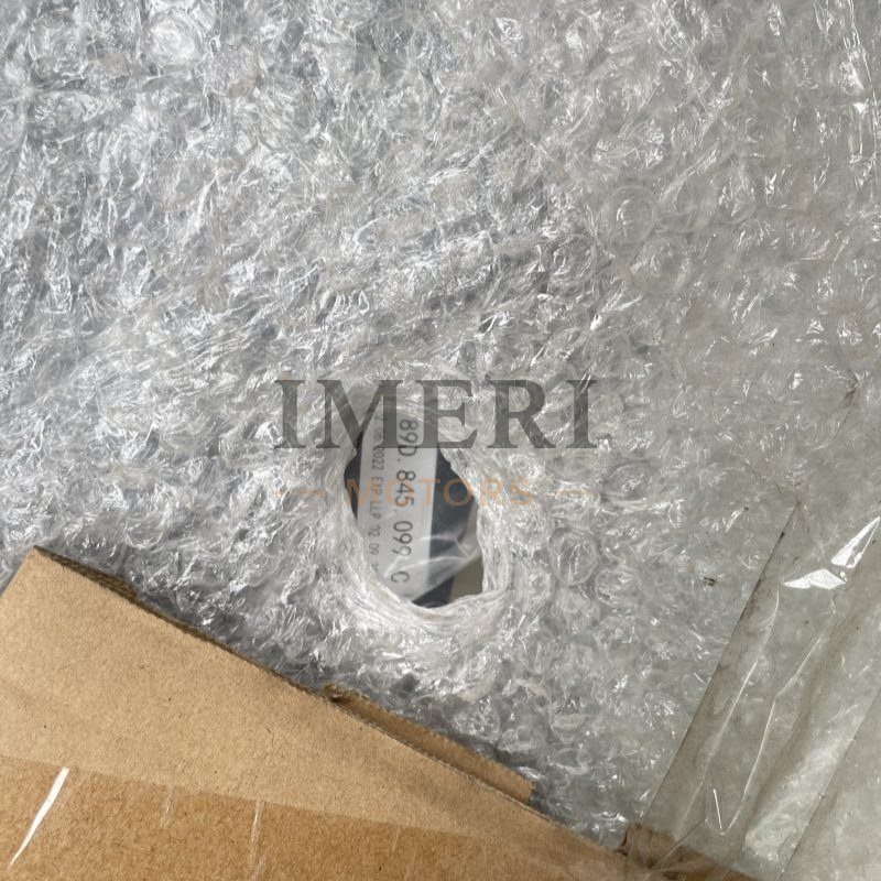 Heated Windshield (Laminated Glass) - Audi Q5e tron