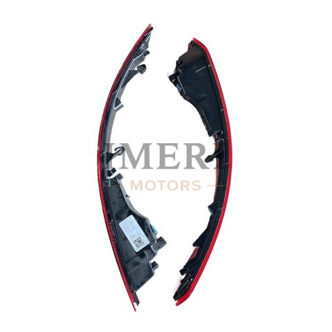 4M8 945 701, 4M8 945 702 Rear Bumper Lights Audi Q8