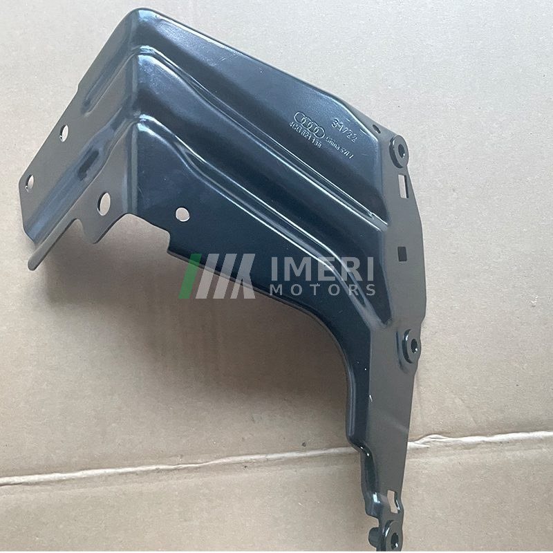 Fender Iron Bracket Right - Audi Q6 - 3