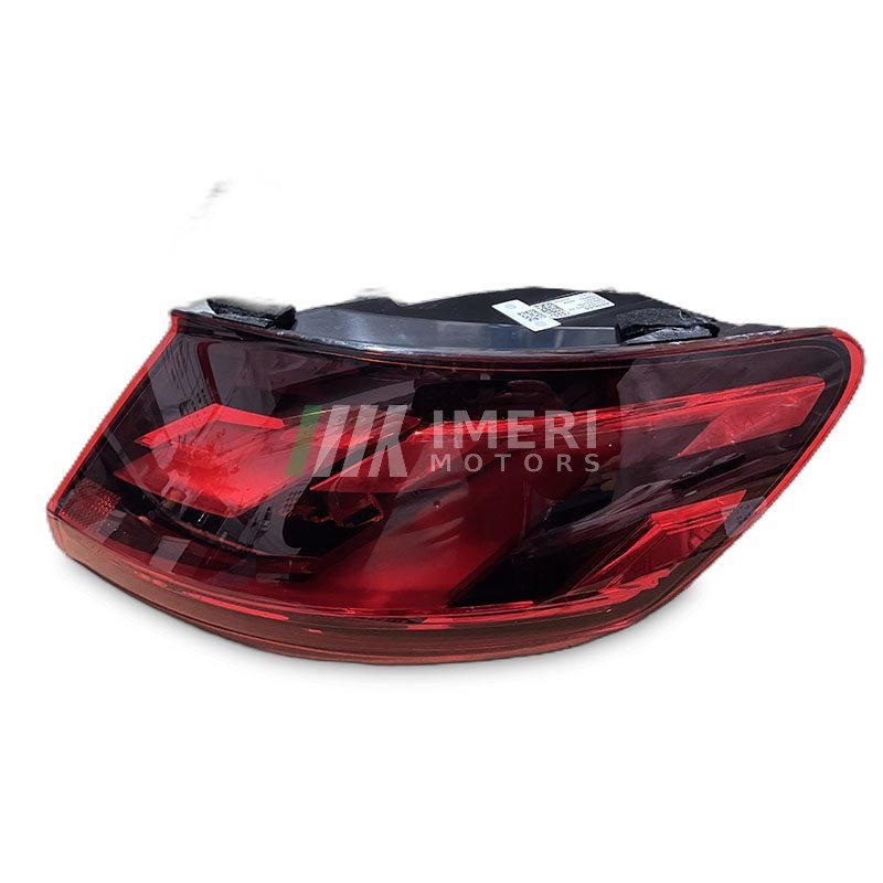 Tail Light (R) - Audi Q6 - 3