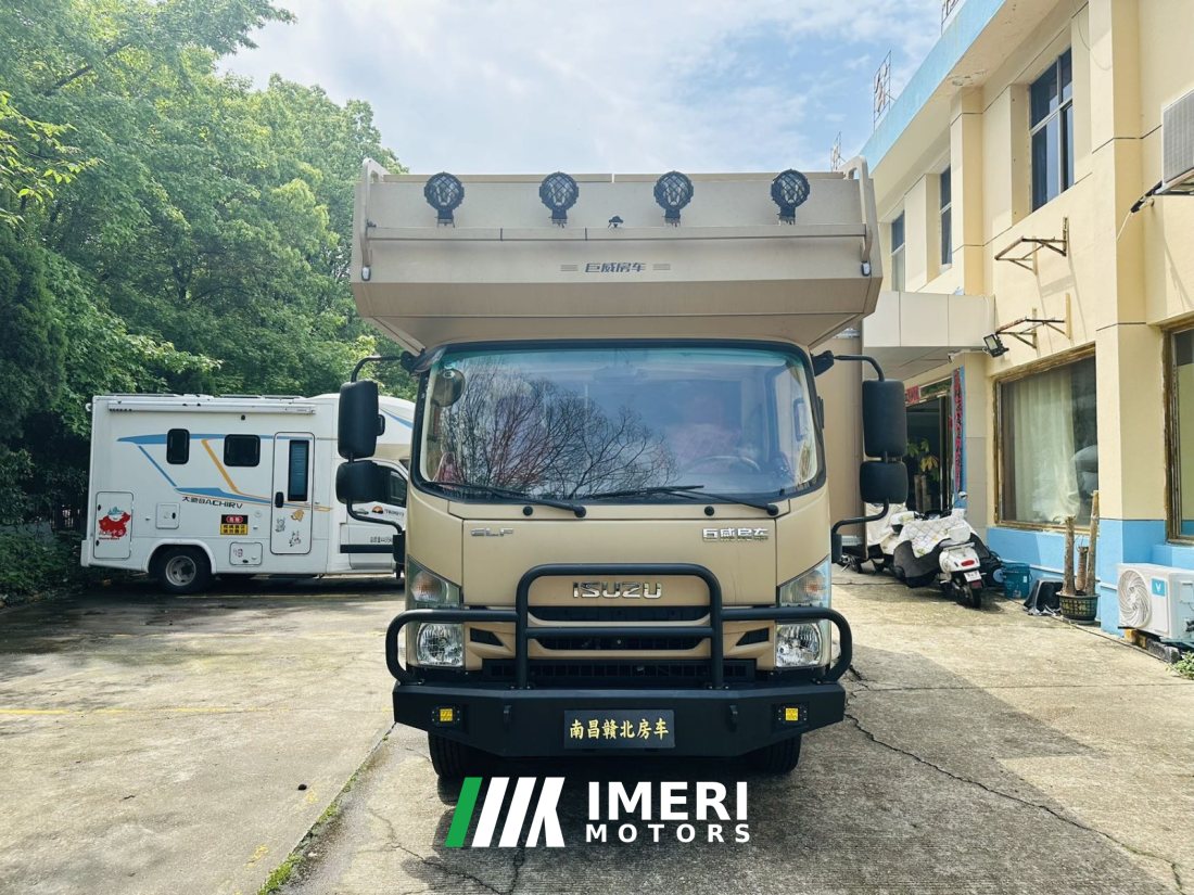 Isuzu 700P RV 5.2L