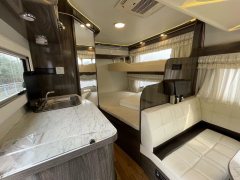 Iveco Golden Crown T-type RV 3.0T - ფოტო 7
