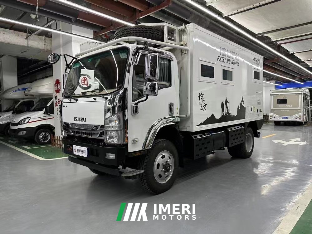Isuzu off-road 4WD RV 5.2T