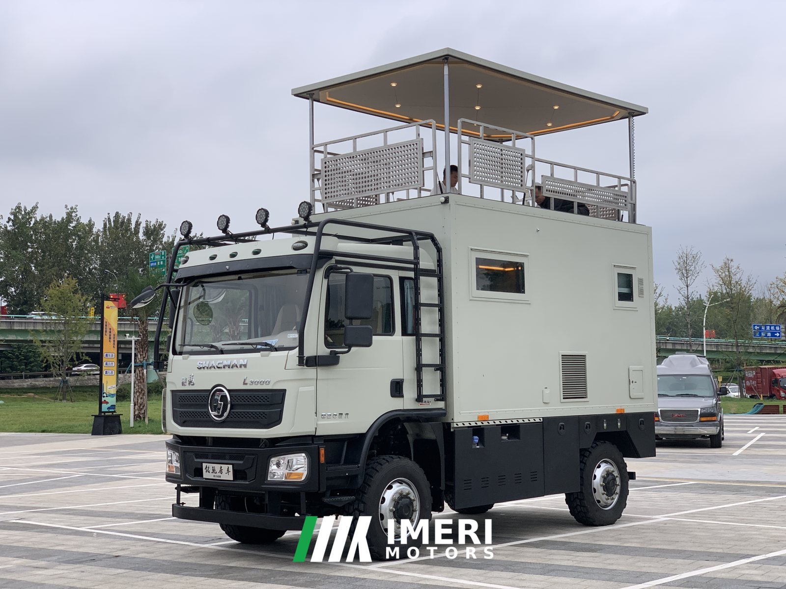 23 9L3000 4WD off-road RV 4.5L