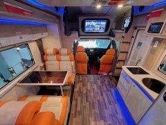 Yutong 17 Imported Dual Expandable RV 3.0L - ფოტო 3