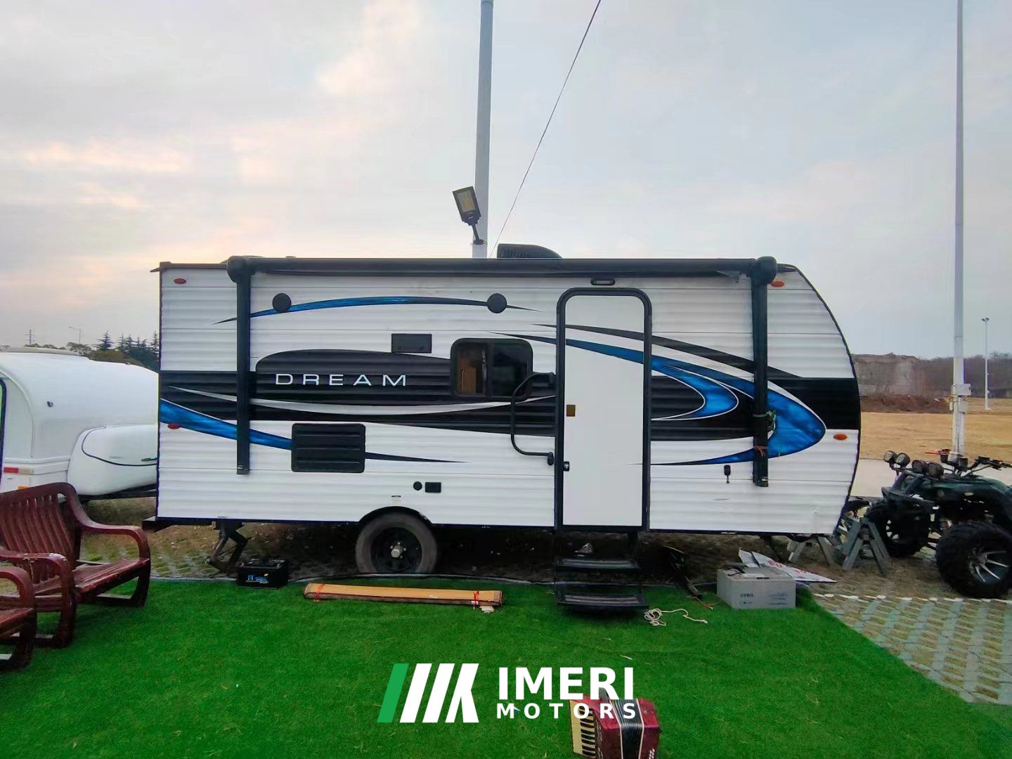 Custom RV American Campsite 5.0L
