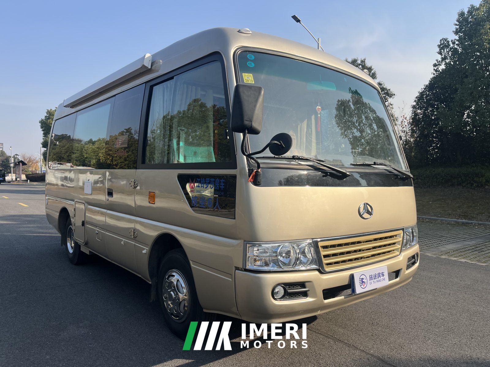 2021 Custom RV 21 Rosa Coaster 2.8L
