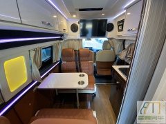 Ford 19 JMC Black Knight B-type Business Travel RV 2.0T - ფოტო 4