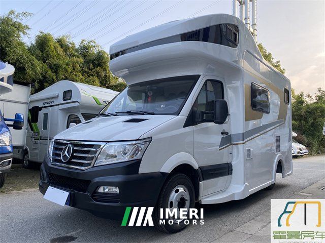 Custom RV 21 Yaxing C-type 2.5L - дом на колёсах из Китая