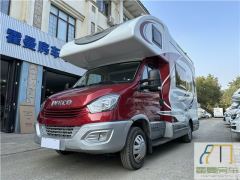 Iveco 18 Zhongyi Shuangtuo C-type RV 3.0L - фото 1