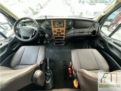 Iveco 18 Zhongyi Shuangtuo C-type RV 3.0L - фото 5