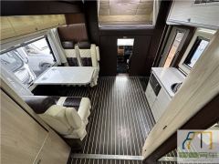 Iveco 18 Zhongyi Shuangtuo C-type RV 3.0L - фото 6