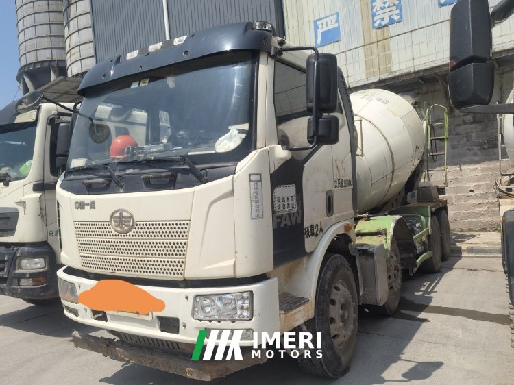 2020 FAW Jiefang JH6 320 hp 8X4