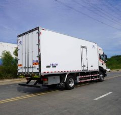 Dongfeng Tianjin KR PLUS 380 hp 4X2 6.8 m - photo 7