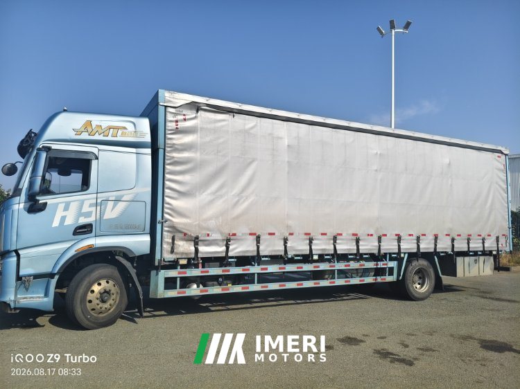 2025 Dongfeng Liuzhou Chenglong H5V 330 hp 4X2 9.7 m