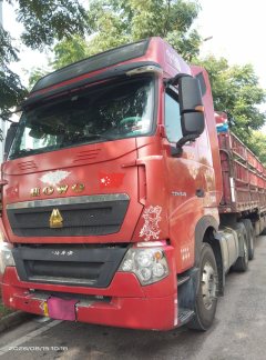 Sinotruk HOWO T7H 540 hp 6X4 - фото 1