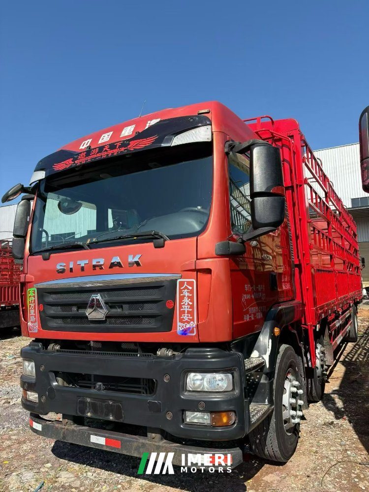 2021 Sinotruk Sitrak G5 310 hp 6X2 9.52 m