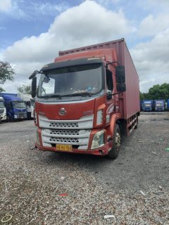 Dongfeng Liuzhou New Chenglong M3 185 hp 4X2 8.3 m - photo 1