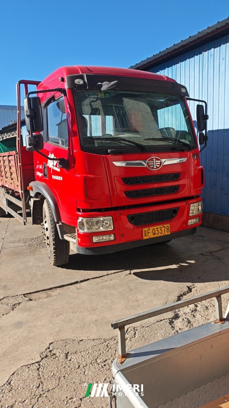 2020 FAW Jiefang J6L 220 hp 4X2 6.8 m