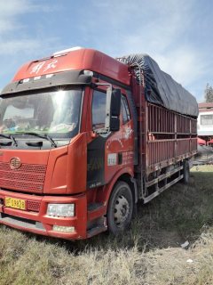FAW Jiefang J6L 220 hp 4X2 - photo 3