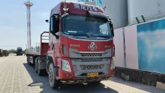 Dongfeng Liuzhou Chenglong M5 400 hp 6X4 - ფოტო 1