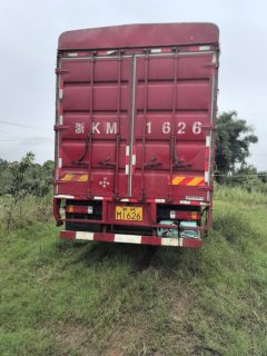 Dongfeng Liuzhou Chenglong H5 300 hp 4X2 6.8 m - ფოტო 8
