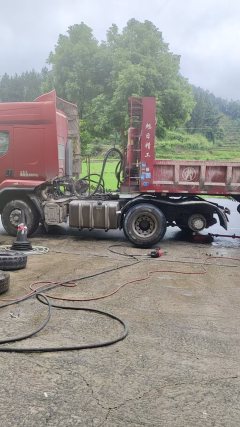 Dongfeng Liuzhou Chenglong H5 430 hp 6X4 - фото 3