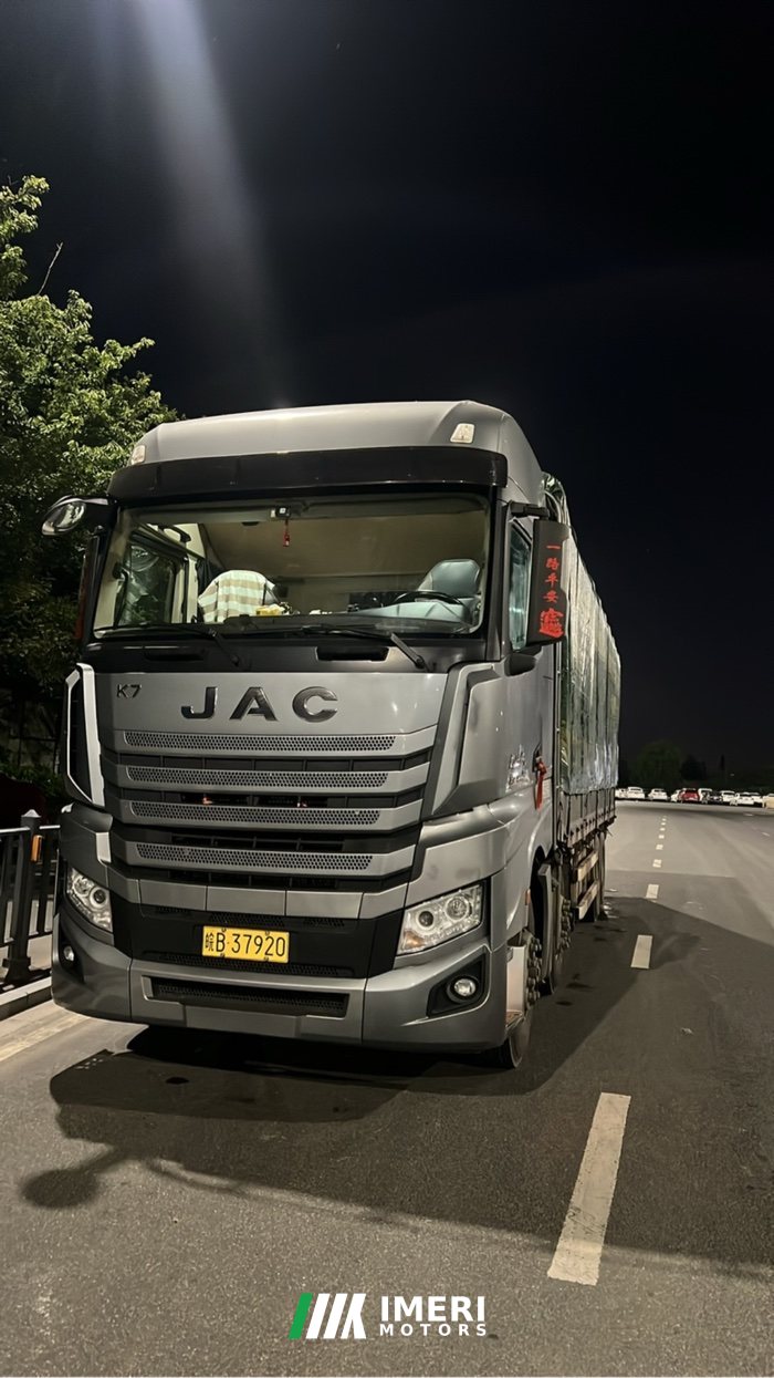 2021 JAC Gallop Kuayue K7 490 hp 8X4 9.3 m