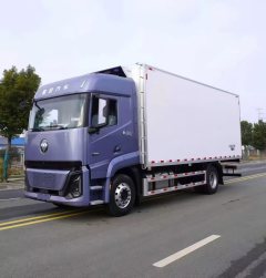 Foton Auman Galaxy 3 380 hp 4X2 6.8 m - photo 4