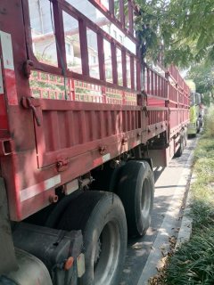 FAW Jiefang J7 550 hp 6X4 - photo 2
