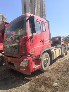 Dongfeng Tianlong VL 450 hp 6X4 - photo 2