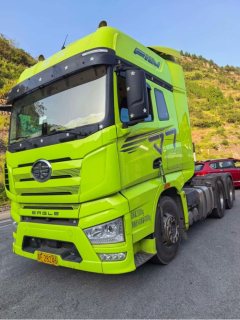 FAW Jiefang J7 550 hp 6X4 - photo 2