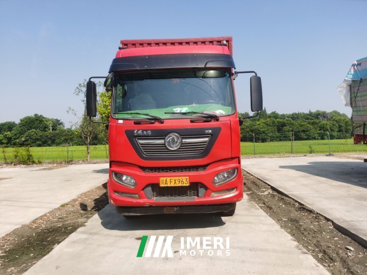 Dongfeng Tianjin KR 260 hp 6X2 6.8 m - грузовик из Китая