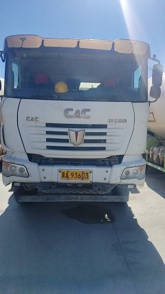 United Trucks U 350 hp 6X4 - photo 3