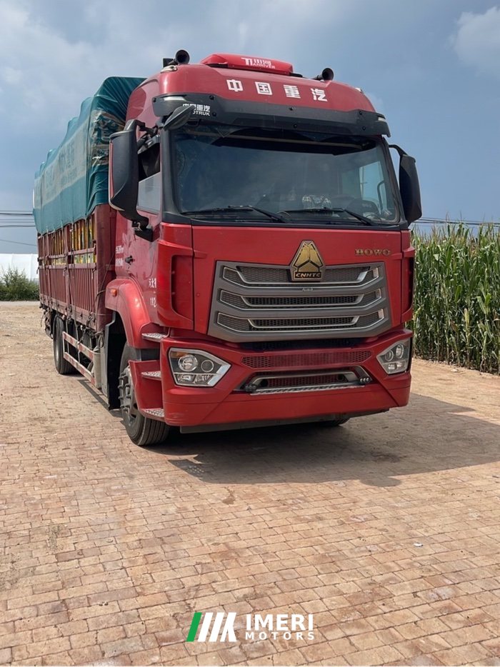 2023 Sinotruk HOWO TS5 300 hp 4X2 6.75 m