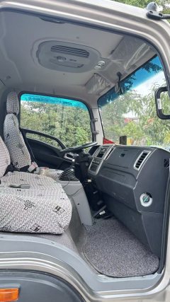 SINOTRUK HOWO Light Duty Truck Hanjiang 140 hp 4X2 4.2 m - ფოტო 3