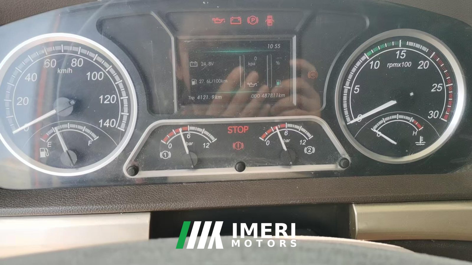 2021 Dongfeng Liuzhou Chenglong H7 350 hp 8X4 9.4 m