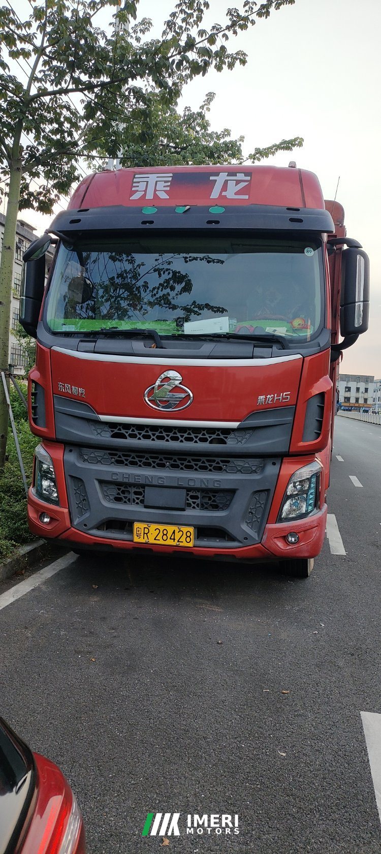 2021 Dongfeng Liuzhou Chenglong H5 240 hp 4X2 6.8 m