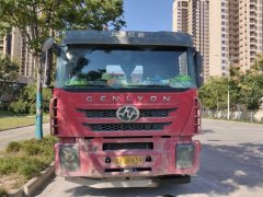 SAIC Hongyan Genlyon 560 hp 6X4 - фото 2