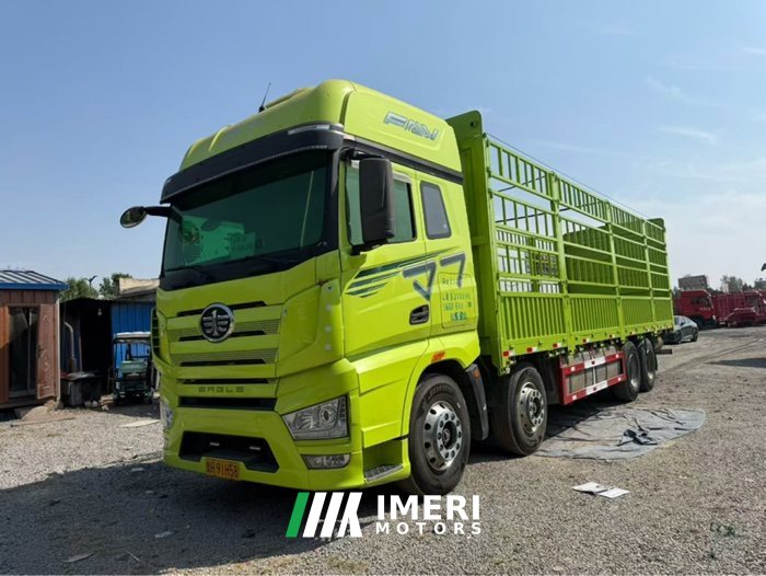 2022 FAW Jiefang J7 560 hp 8X4 9.4 m